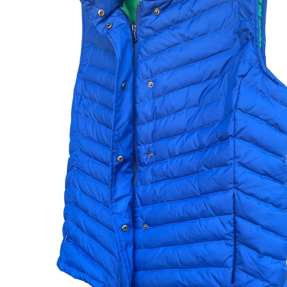 Talbots Size Medium Women’s Vibrant Blue Quilted Vest-pockets
